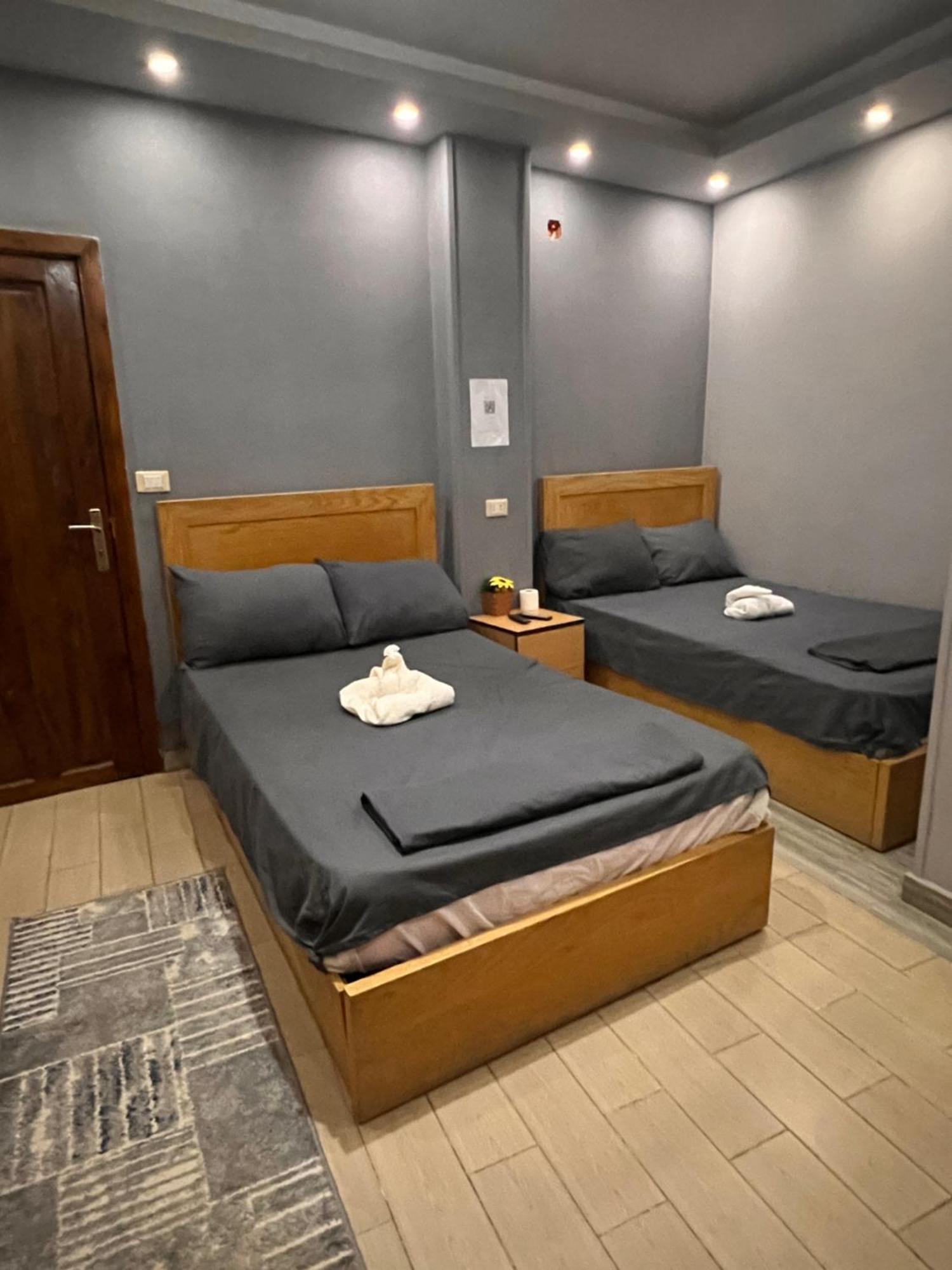 Amigo Pyramids Inn カイロ エクステリア 写真